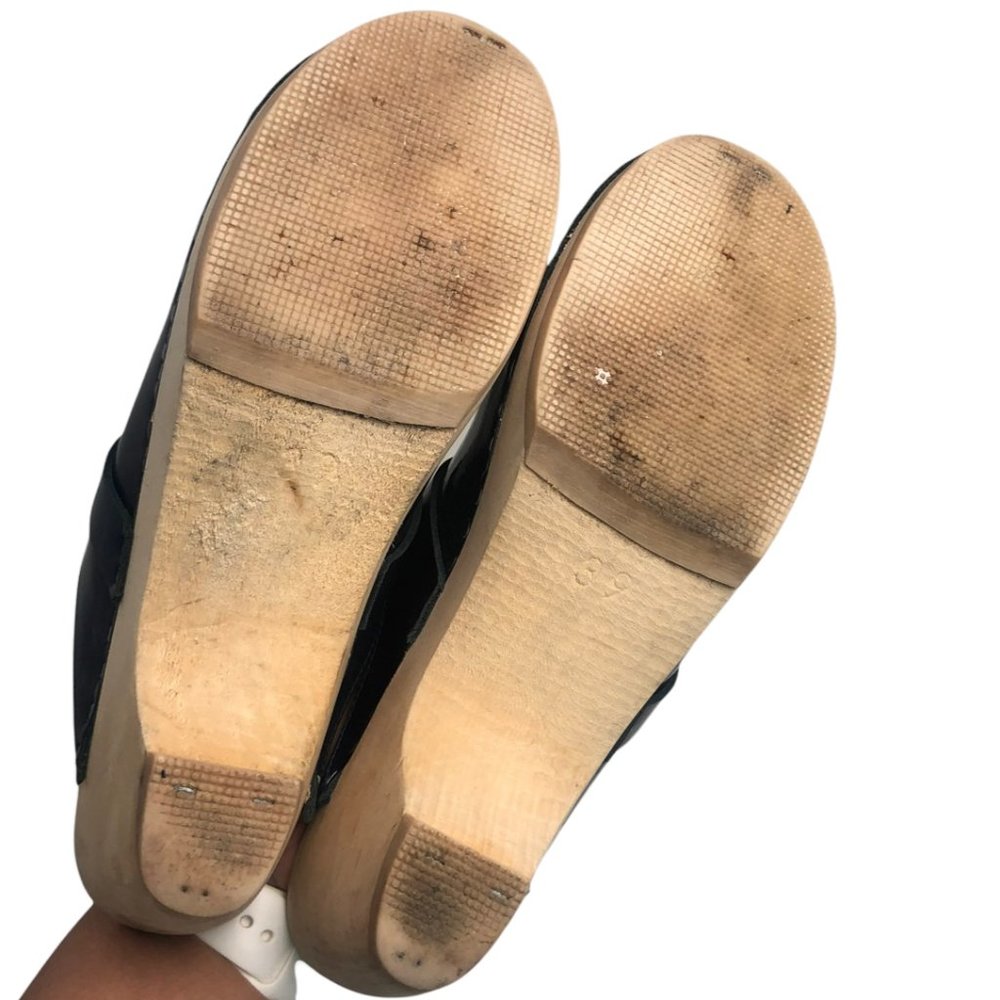 Maguba | Berkeley Dark Navy Blue Leather Clogs - Picture 4 of 9